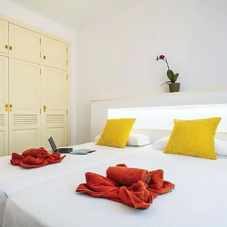 Villa Puerto Del Carmen Sleeps 6 Wifi *
